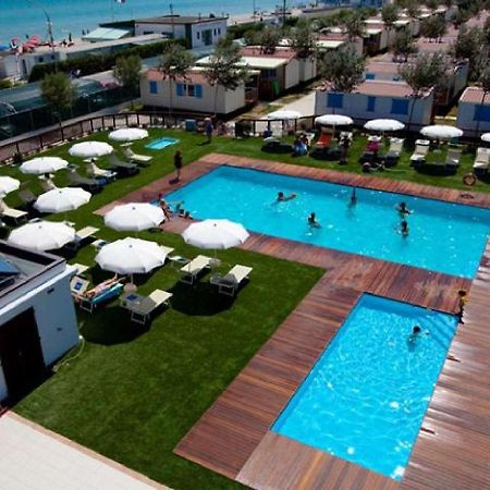 Camping Blu Fantasy Senigallia Bagian luar foto