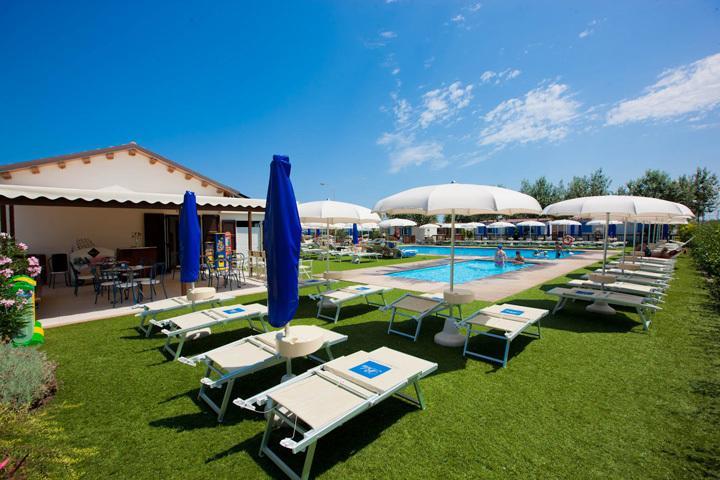 Camping Blu Fantasy Senigallia Bagian luar foto