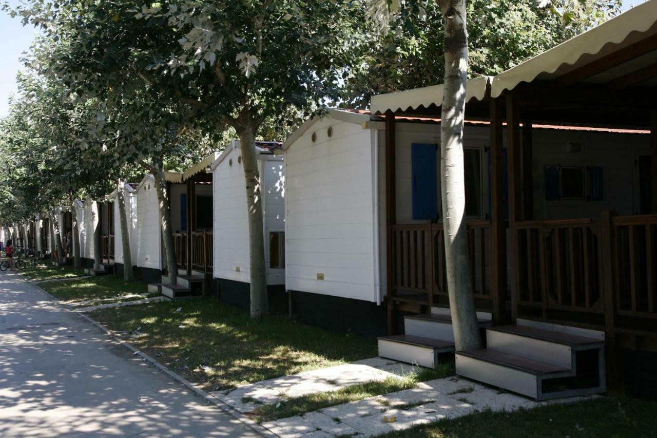 Camping Blu Fantasy Senigallia Bagian luar foto