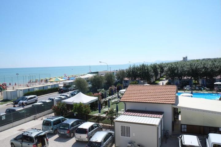 Camping Blu Fantasy Senigallia Bagian luar foto
